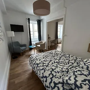 appartement-cosy-charme-ancien.hotels-rhonealpes.com/